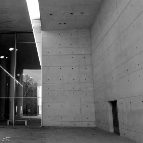 Item #34074302066752213715126654038462946332588047310136711959584651187240151547914 Media