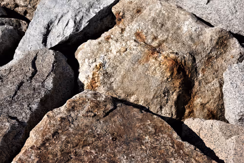 Item #68800123458035658143408460056219206378254568321398204671677926216966936199169 Media