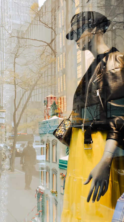 Item #1329906673436554735741479762689004721964883825291971096983776563352175640577 Media