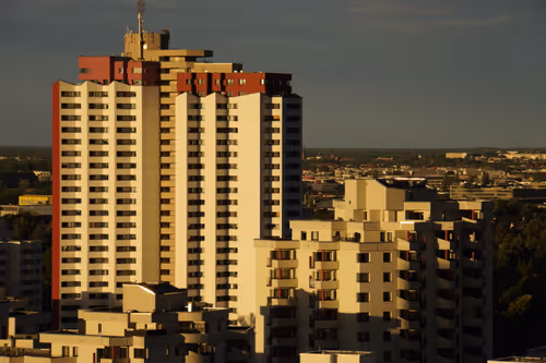 Item #758998615883162013977677852650433023519911195917401613333710375943692877829 Media