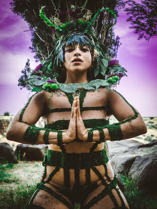 Item #8991158009075691006233407383159107478392211562958348047534999680350324523009 Media