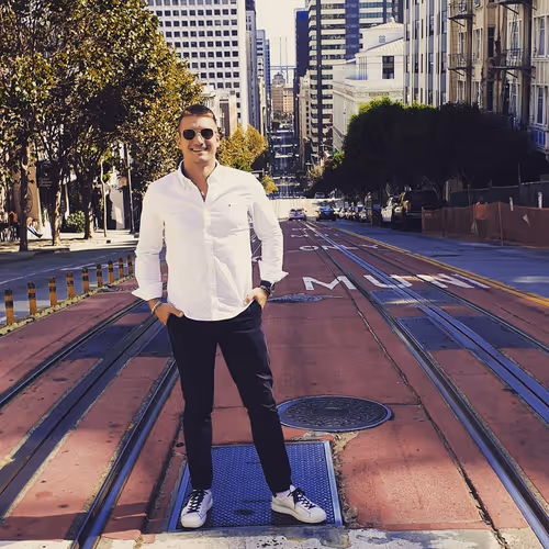 Item #73009099985540127149276159935168434638086339720481656185537772896585680683009 Media