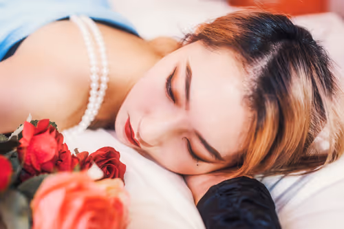 Item #115430530021268454506709462617258432423083676323812975140675143019220145537025 Media