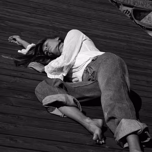 Item #50867123626424774834261631235437206087051938967624587772037365699577594773505 Media