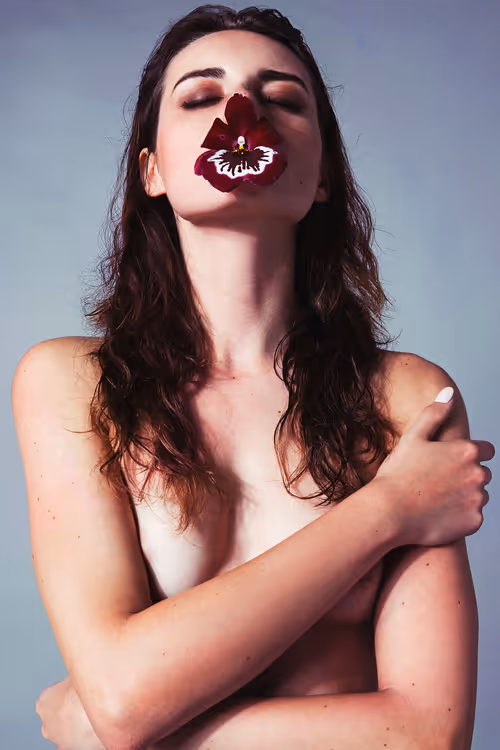 Item #45375649162606662879046509885830544736286648046708199863160089858947625779400 Media