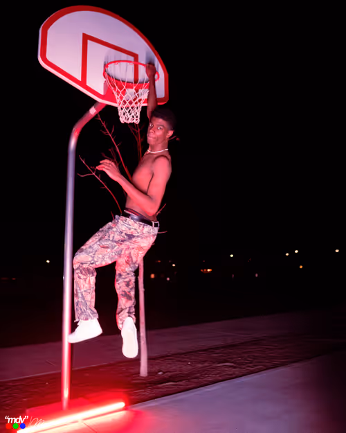 Item #14714425675941428140744687069339670704318230266084554160536609490843297906689 Media