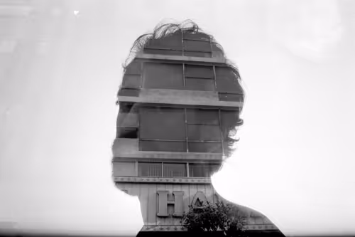 Item #62271128978311624972008404729732735633713749862823660814529466652606796398593 Media