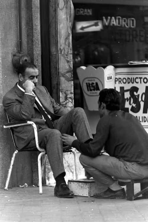 Item #103869953884735727563221393256320645863605690120870363676987596905999356657665 Media