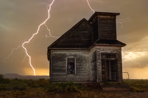 Item #57251113074943954855942840735628688179357395096498924603553152750295424434177 Media