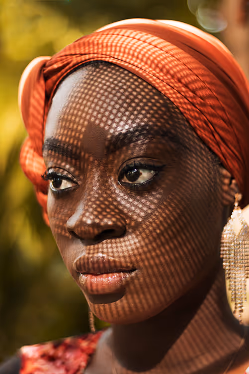 Item #13683543600376312825616774862810590321483907527070959970476558869708331286529 Media