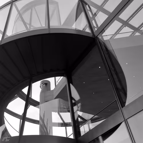 Item #34074302066752213715126654038462946332588047310136711959584651198235267825674 Media