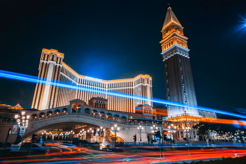 Item #28233387862155445195292880459647163925383415460252132981133821427955261243393 Media