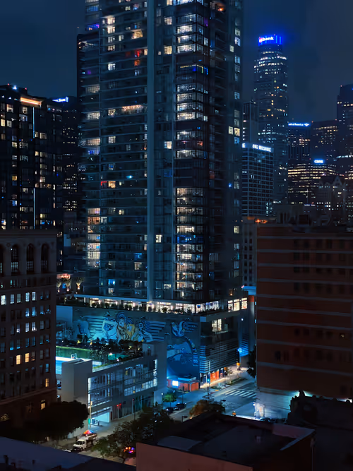 Item #63467631661434006709021786395100229602053811916335867789990937470829659684865 Media