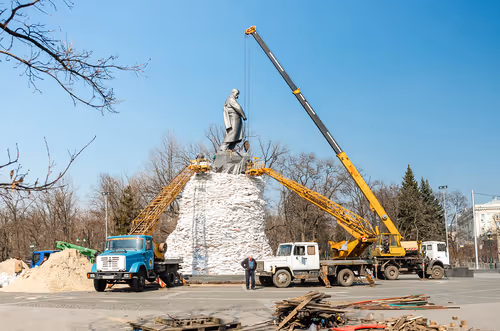 Item #5554232310831615582712539694976424972684584197060068009451055398149853020161 Media