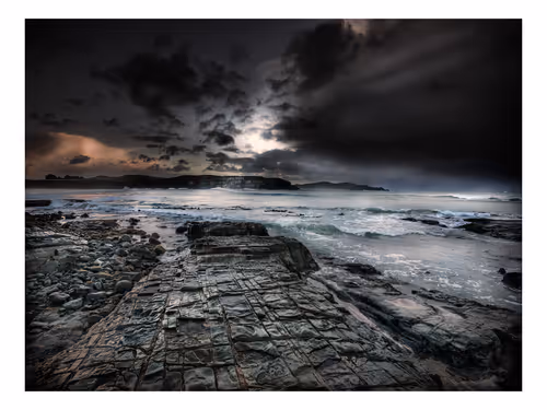 Item #113391420929209941219598099572508675076097289829558384042967582036159929253889 Media