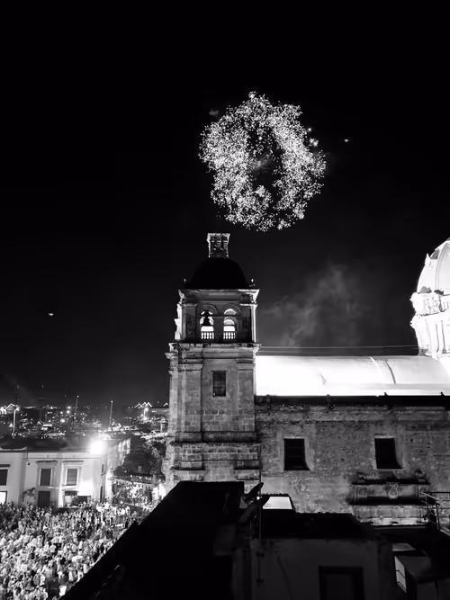 Item #41673148381276602242118576638571883015956905201675020614810101374207003721738 Media