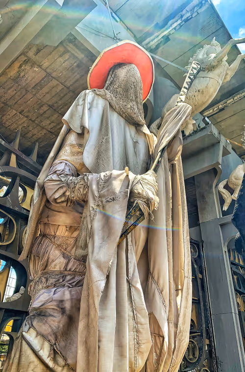 Item #86109783756313584205852517343469947488147622379281892580711212497790440570881 Media