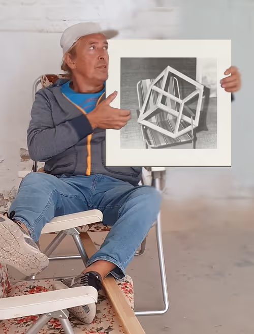 Item #105059362951013398206802344767651666481167485336137937271704116217058632400897 Media