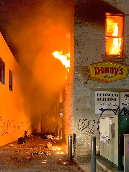 Item #51690675638909644790966826113213763437997288927381309606437551997889468694529 Media