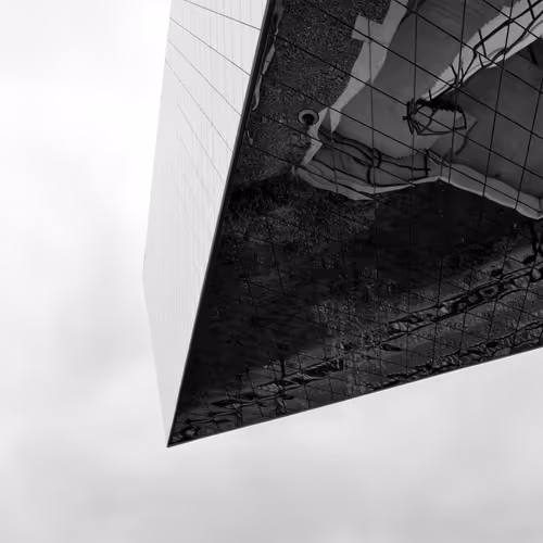 Item #34074302066752213715126654038462946332588047310136711959584651163050895736842 Media