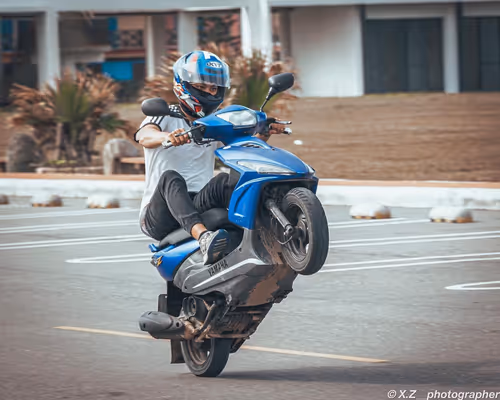 Item #65249195506497997692803957668710605679682721918601322225364137182185985671169 Media