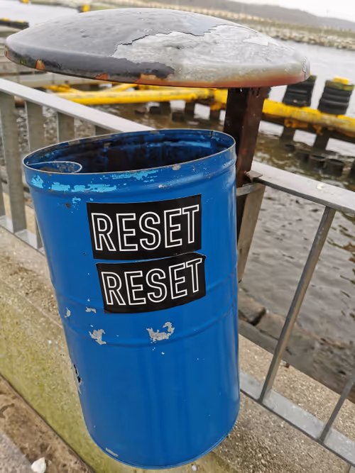 Item #38752417919786655620243787069315510856042038740009851299163969771669662203905 Media