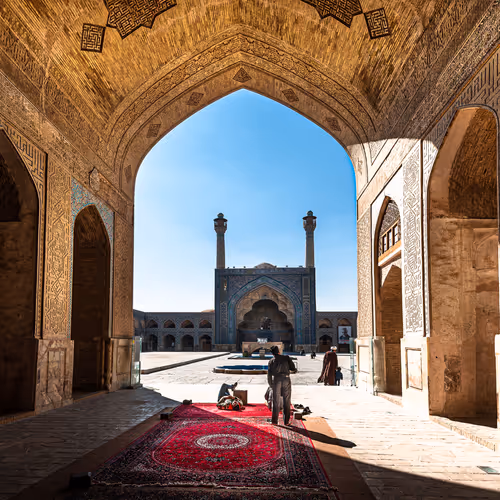 Iranian Dream YturI1vV8L