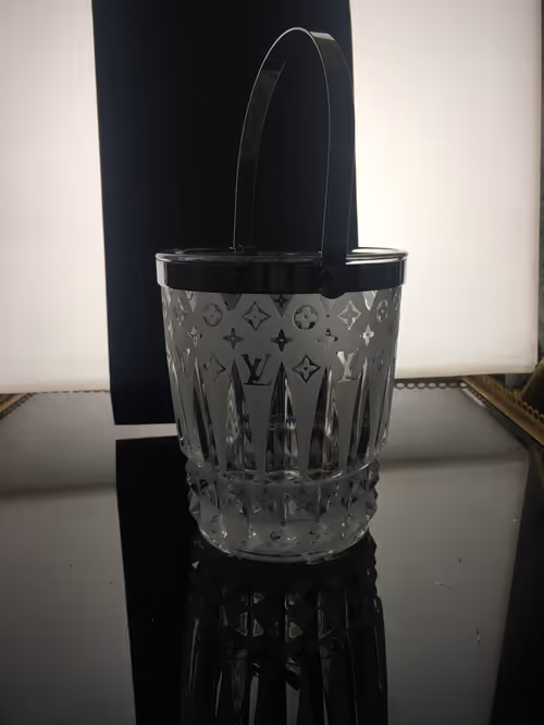 Item #39593655939985855129749082379850820769736281827755441986965108841193958014977 Media