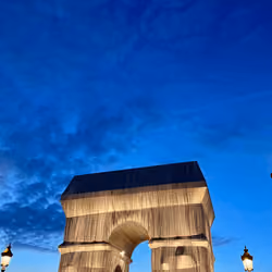 Arc de Triomphe wrapped in fabric