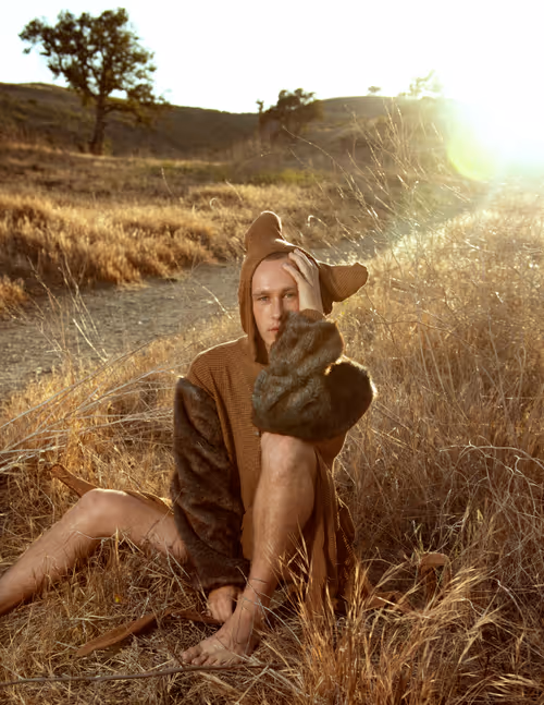 Item #73265567711006519448426510313968635939035028253566904959325407662201632718849 Media