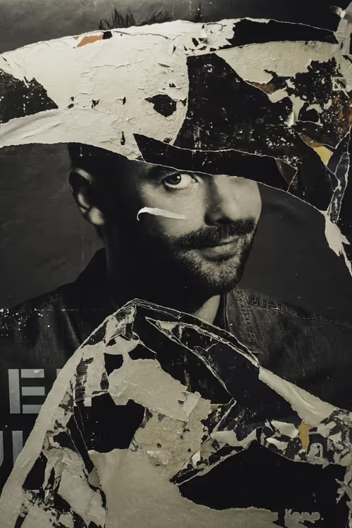 Item #82086394152813496729852745644400301310809698688948886085589871390034543771649 Media