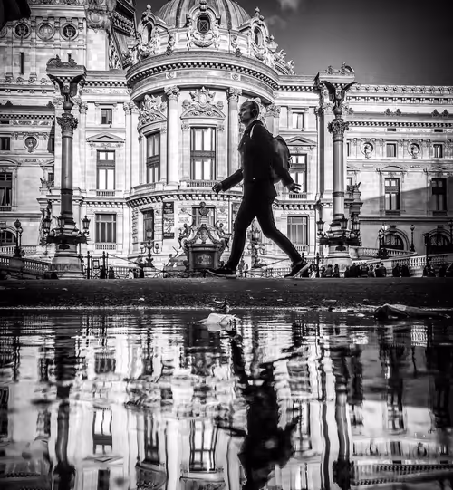 Item #52531309704278199228191960528537444497788118962624847993427653585469611966465 Media