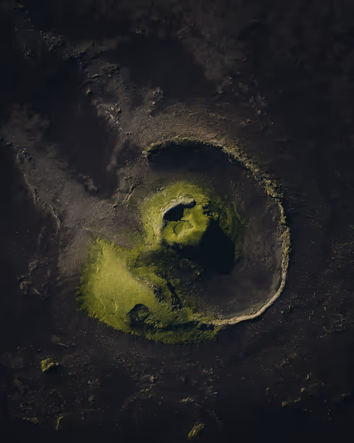 Item #3675481411317596523649091696801759419370078050223984411814034774494319476737 Media