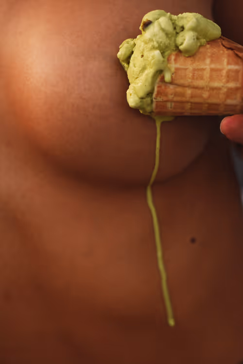 Item #10311560237288479791245027674378898479116131956774636101046368705284323409921 Media