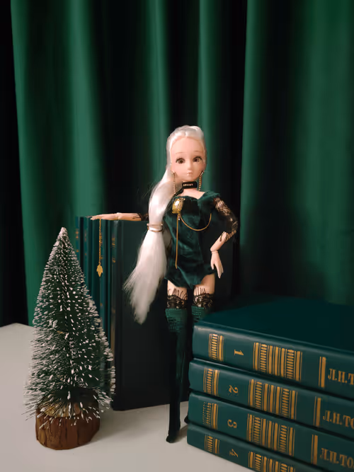 Item #11961321273315843393117217889358814831628969918437034624585432520407723802625 Media