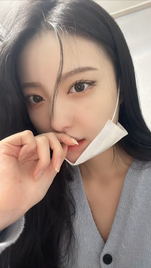 Item #46965151181709873022127412813581259762625831679601743551961723761456557588481 Media