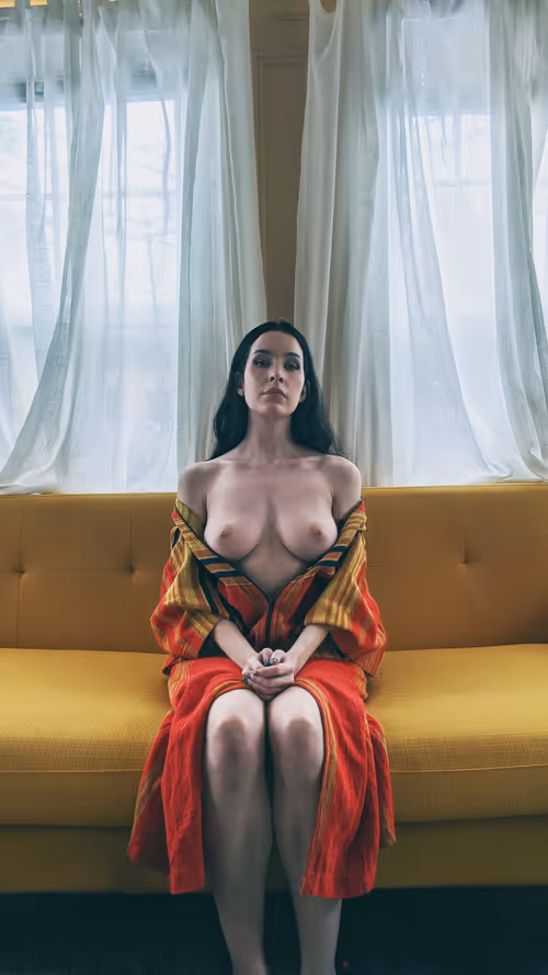 Item #87004216266774546457070647852867836531438242735701559339054862322270583390209 Media