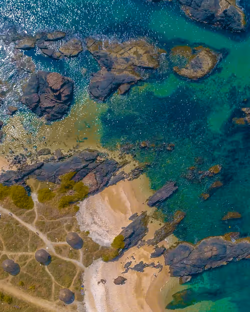 Item #76182420435474433030175106925333141340122143524658153810664851662675428507649 Media