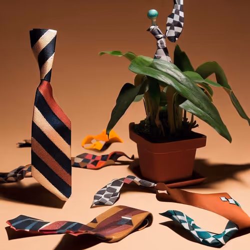 Item #51456710505504250023568229136551797202154633129859115353536250447306199924737 Media