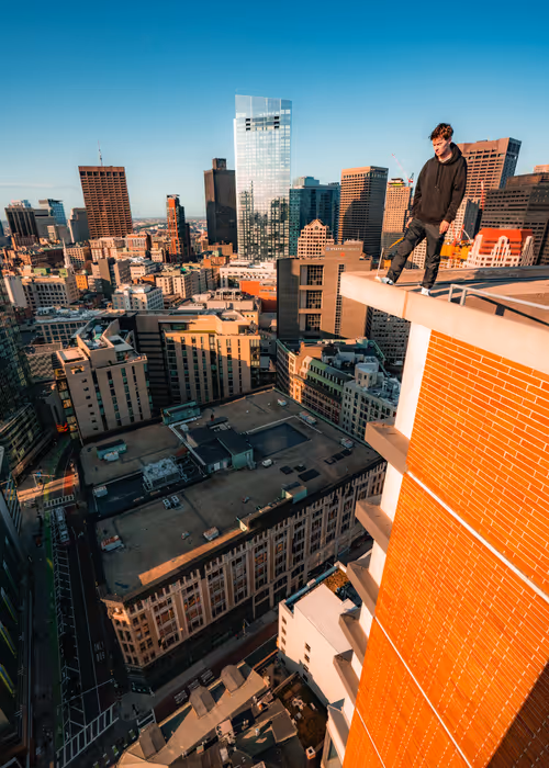 Item #20683655856909244943666558702456579752991818578261390304519587103934536220673 Media