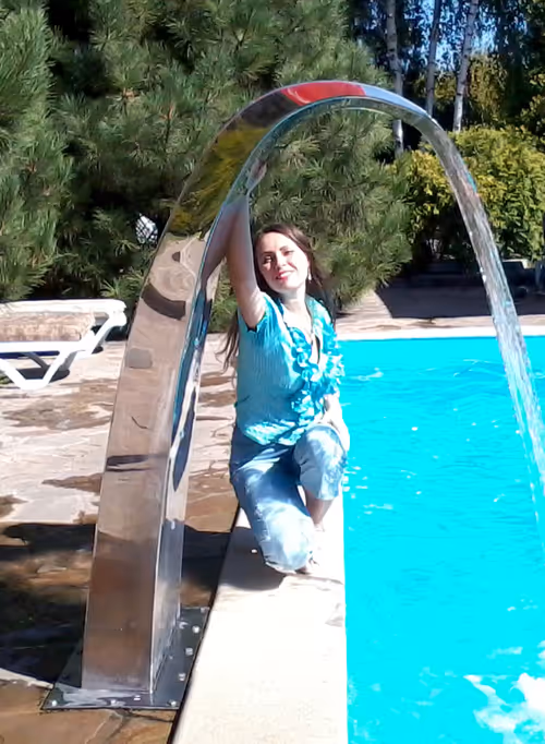 Item #16964895045191086691836525954255352035824775810036846025640728202409022586881 Media