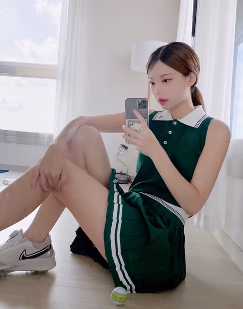 Item #46965151181709873022127412813581259762625831679601743551961723958269138960385 Media