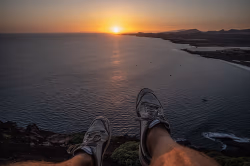 Item #31629376536904965337465446846284424974897705740048029174560238755044898373633 Media