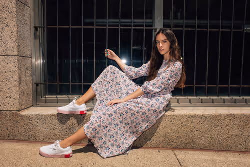 Item #33236787763217708342919222781243966948826308634410916301259422255332055842817 Media