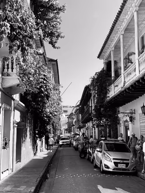 Item #41673148381276602242118576638571883015956905201675020614810101417087957205007 Media