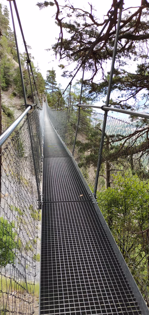 Item #20398726912547406339970687891835182810511091541282257052992388706466120335361 Media