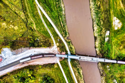 Item #25368776040682519390983776677225528740167958372111640572942765192011401134081 Media