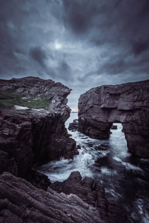 Item #9401445363475959616826929925346071850130199423047290682338619224423881768961 Media