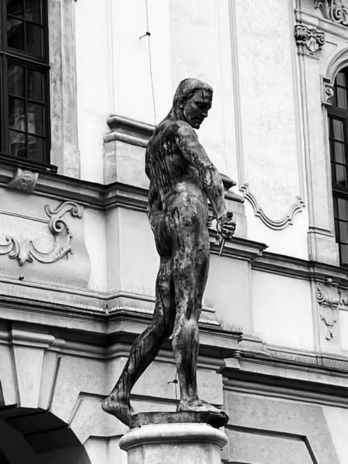 Item #35811020408419316992194676443438384062467997144569780966397288046152759902209 Media