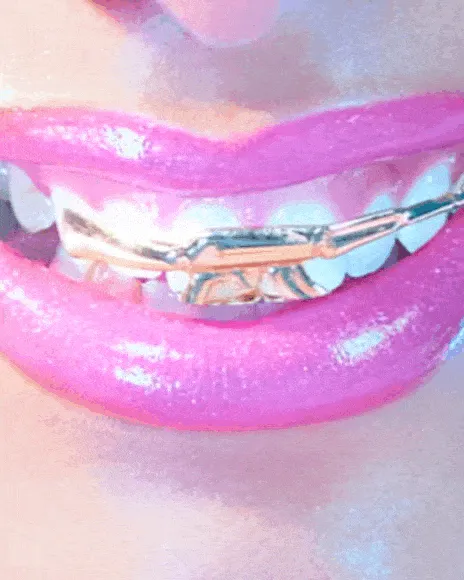 Item #6631362002512423388311392199166238765840296653248334229457094459232842940417 Media